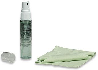 MANHATTAN LCD cleaning kit, Alcohol-free, Includes Cleaning Solution and Anti-microbial Cloth, Unscented, Green Apple Scent, 404204 